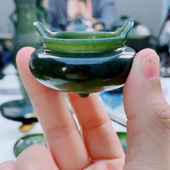 和田玉（青玉）未镶嵌把件