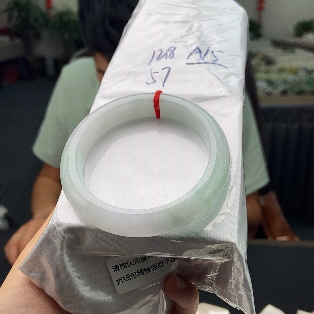 未镶嵌手镯翡翠拍一发一
