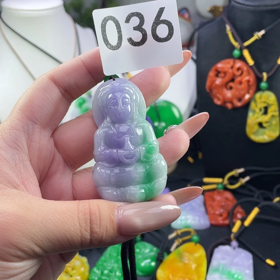 翡翠未镶嵌吊坠(赠链)