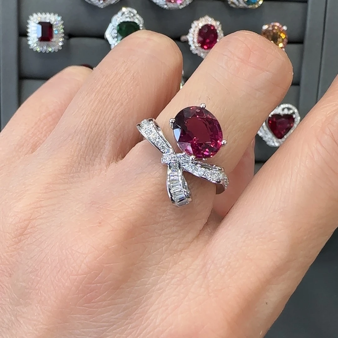 18K金镶嵌碧玺戒指2.93ct