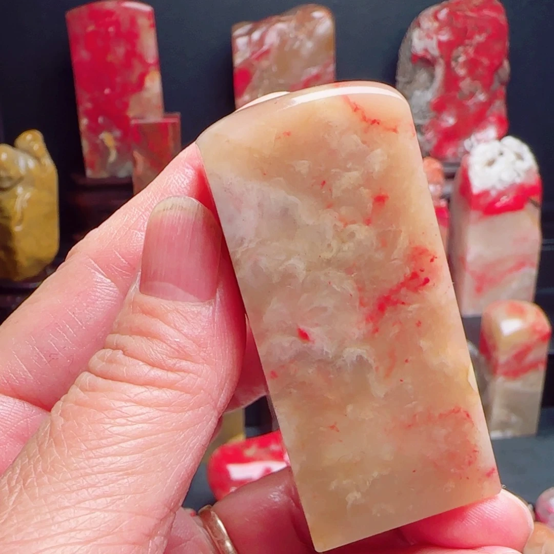 昌化石昌化鸡血石