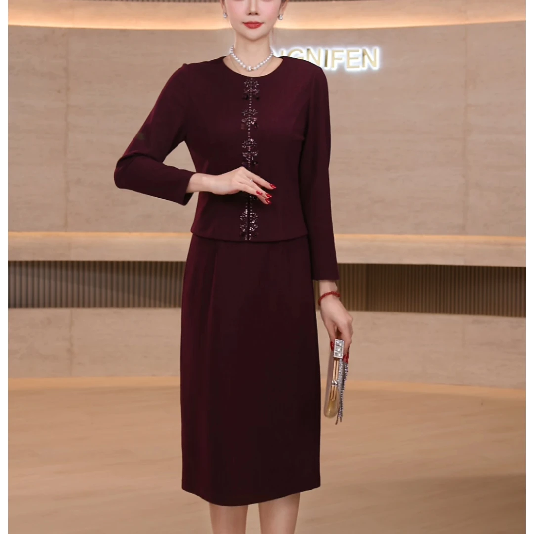 【香妮芬】83555秋冬2025新款酒红显瘦假两件女装连衣裙长袖长裙