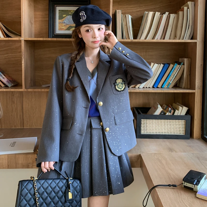 灰色超火穿搭学院风西装套装女2025春新款气质小个子百褶裙两件套