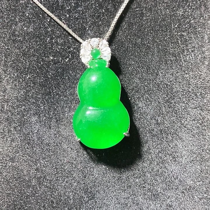 翡翠颈饰银S925镶嵌吊坠