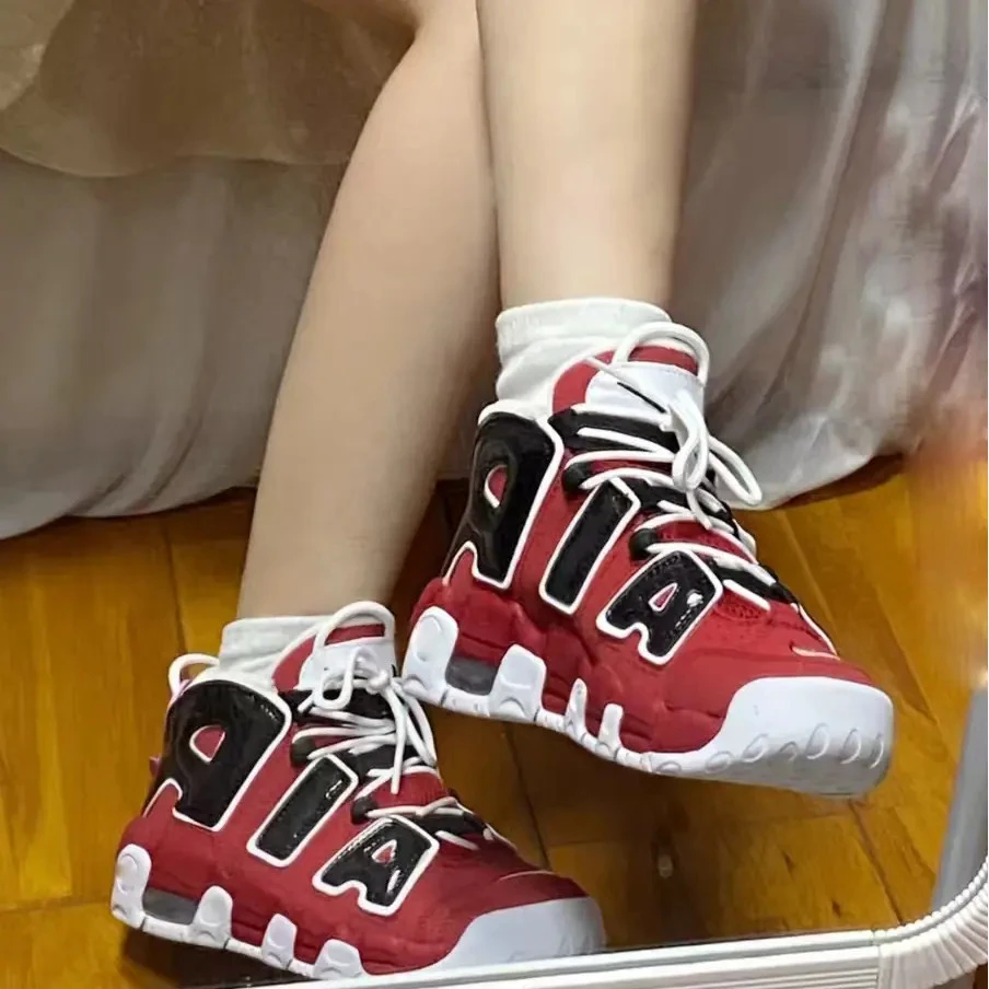 新款高帮实战篮球运动休闲男鞋女鞋情侣潮流板鞋