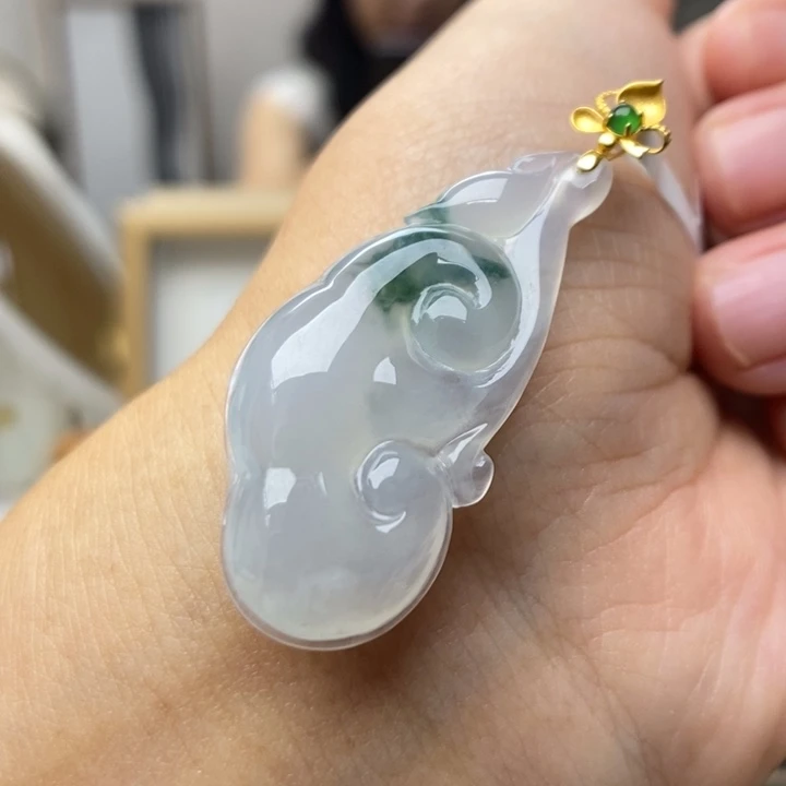 【闪购商品】颈饰18K金镶嵌翡翠53