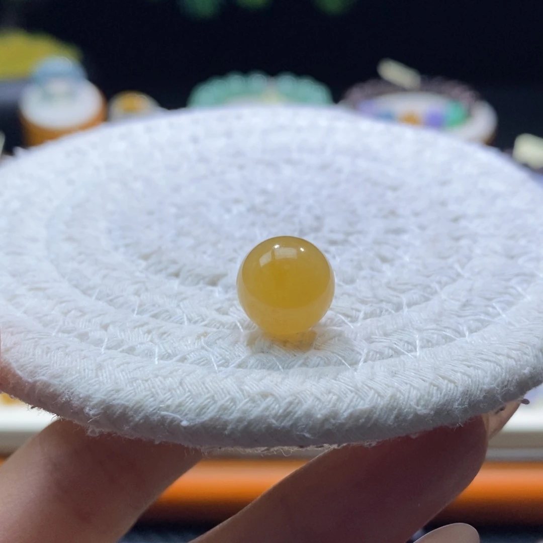 翡翠未镶嵌颈饰翡翠鲜橙满黄圆珠12.09mm