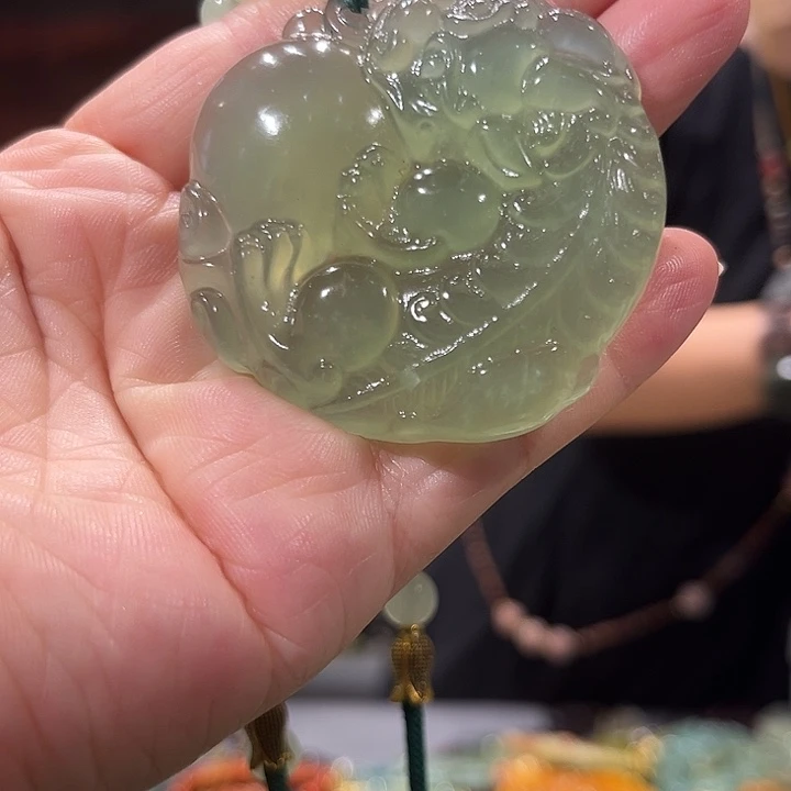 岫玉未镶嵌毛衣链