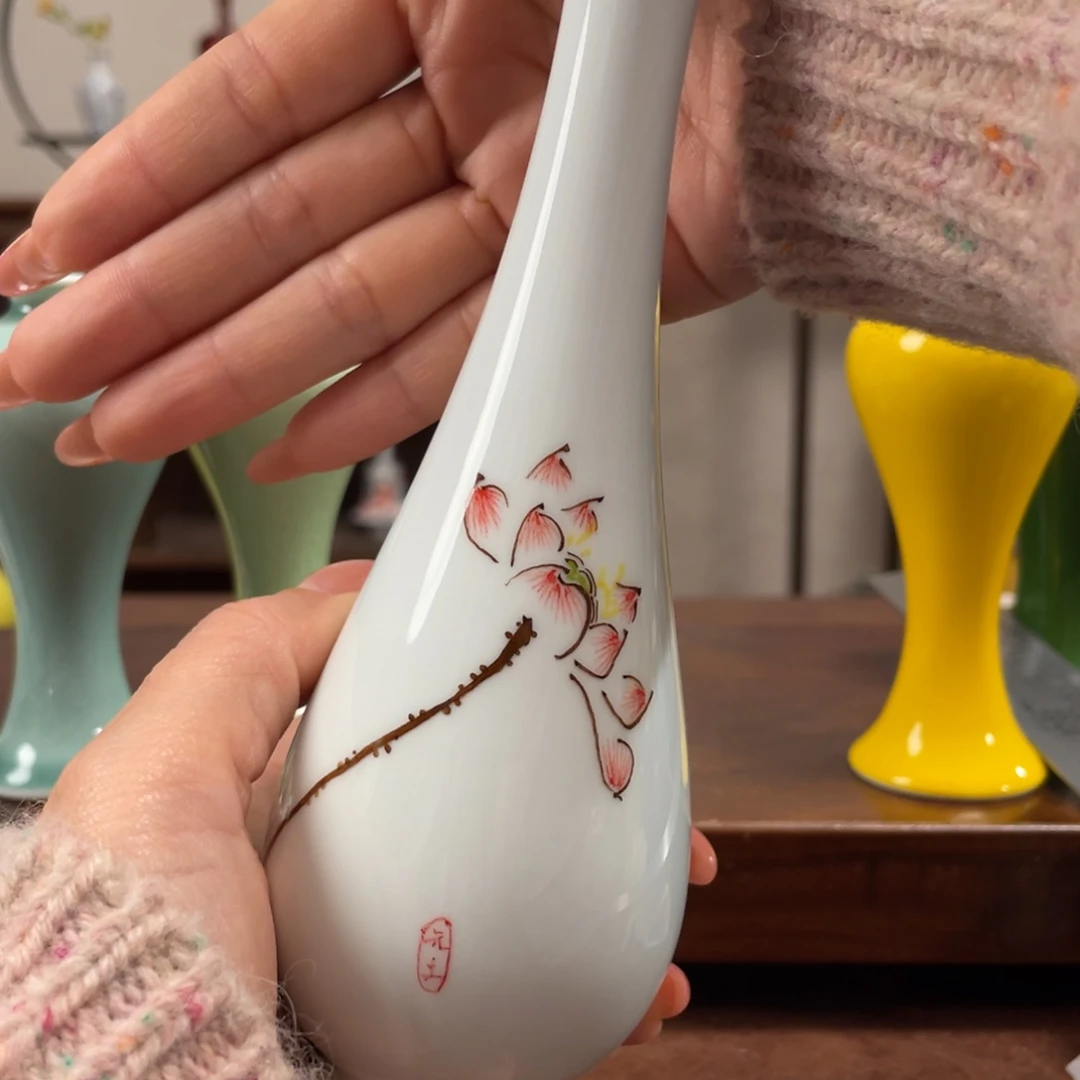 陶瓷小花瓶景德镇