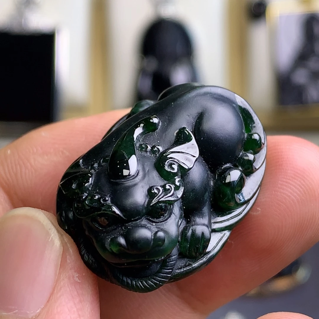 颈饰未镶嵌翡翠墨翠貔貅