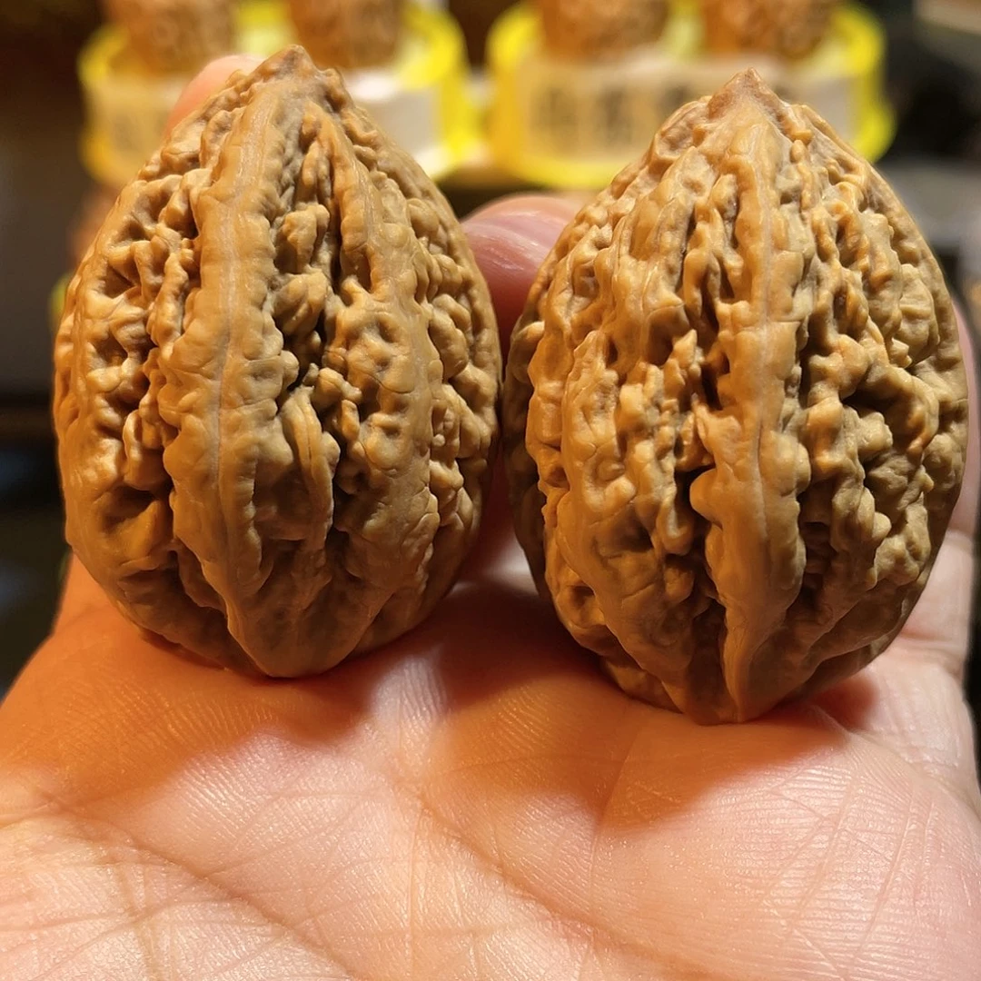 文玩核桃吊坠金梭子