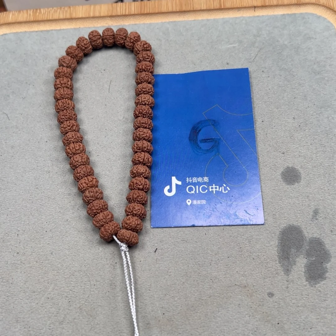 帅***足吊坠金刚菩提金刚