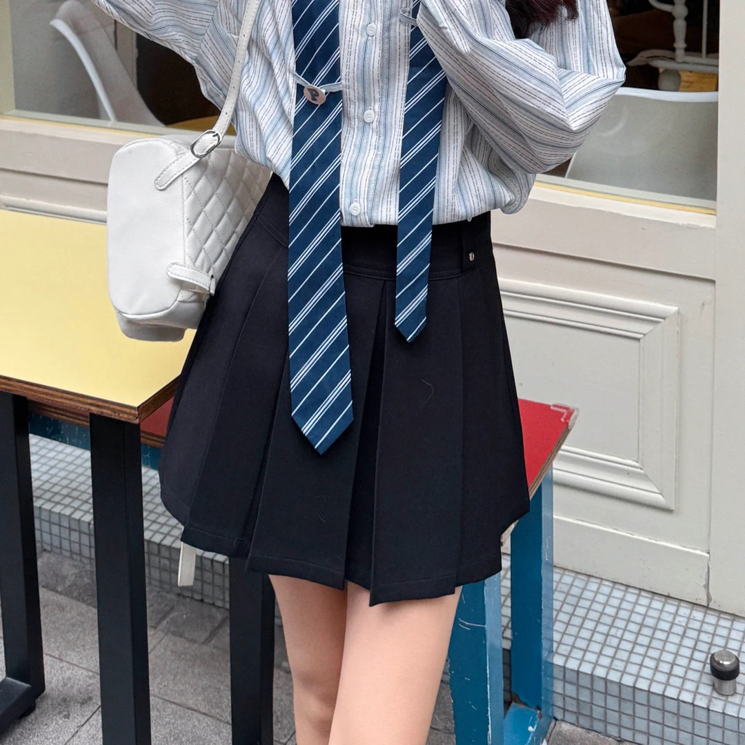 《巴黎周末》Alba Sueño 少女感百褶 显瘦学院风A字半身裙百搭短裙