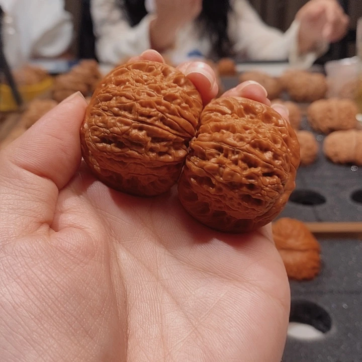 吊坠桃核山地血麒麟39