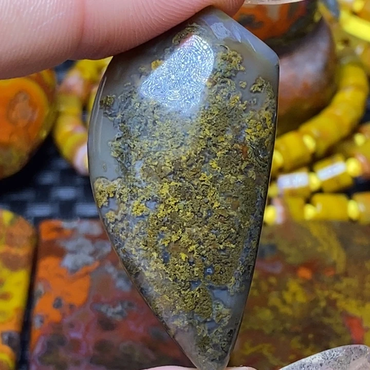 玛瑙/玉髓颈饰未镶嵌