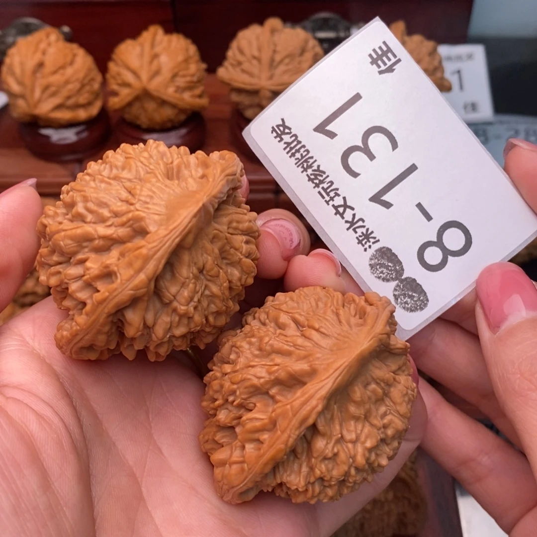 文玩核桃把件51官帽