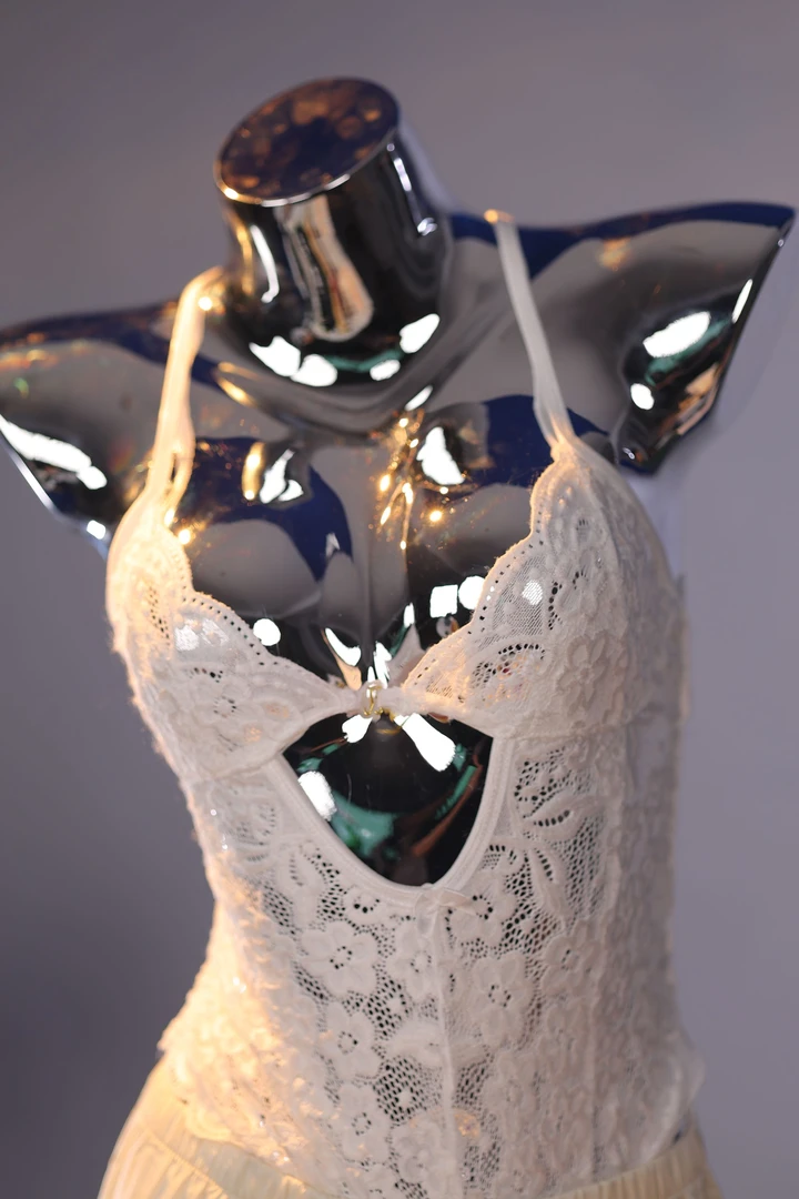 【蜜桃宅宅】性感甜美少女纯欲蕾丝睡衣聚拢露背蝴蝶结睡裙