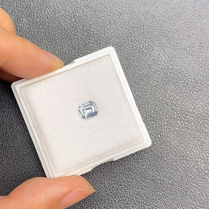 蓝宝石裸石1.36克拉