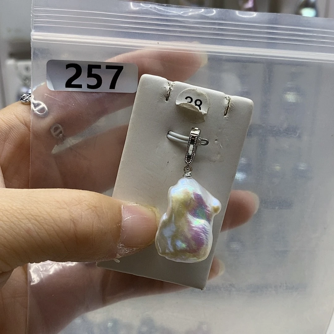合金耳饰淡水珍珠