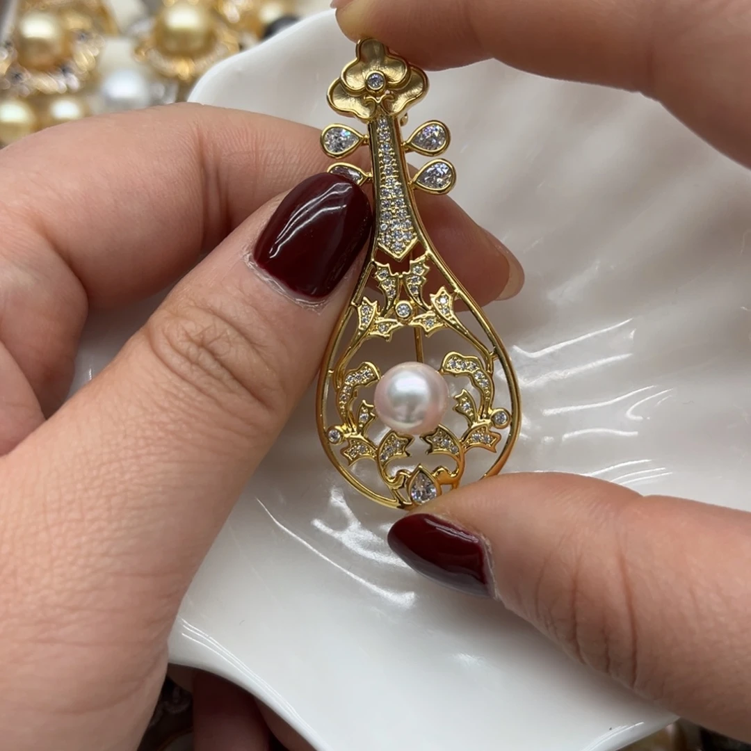 合金胸针海水珍珠