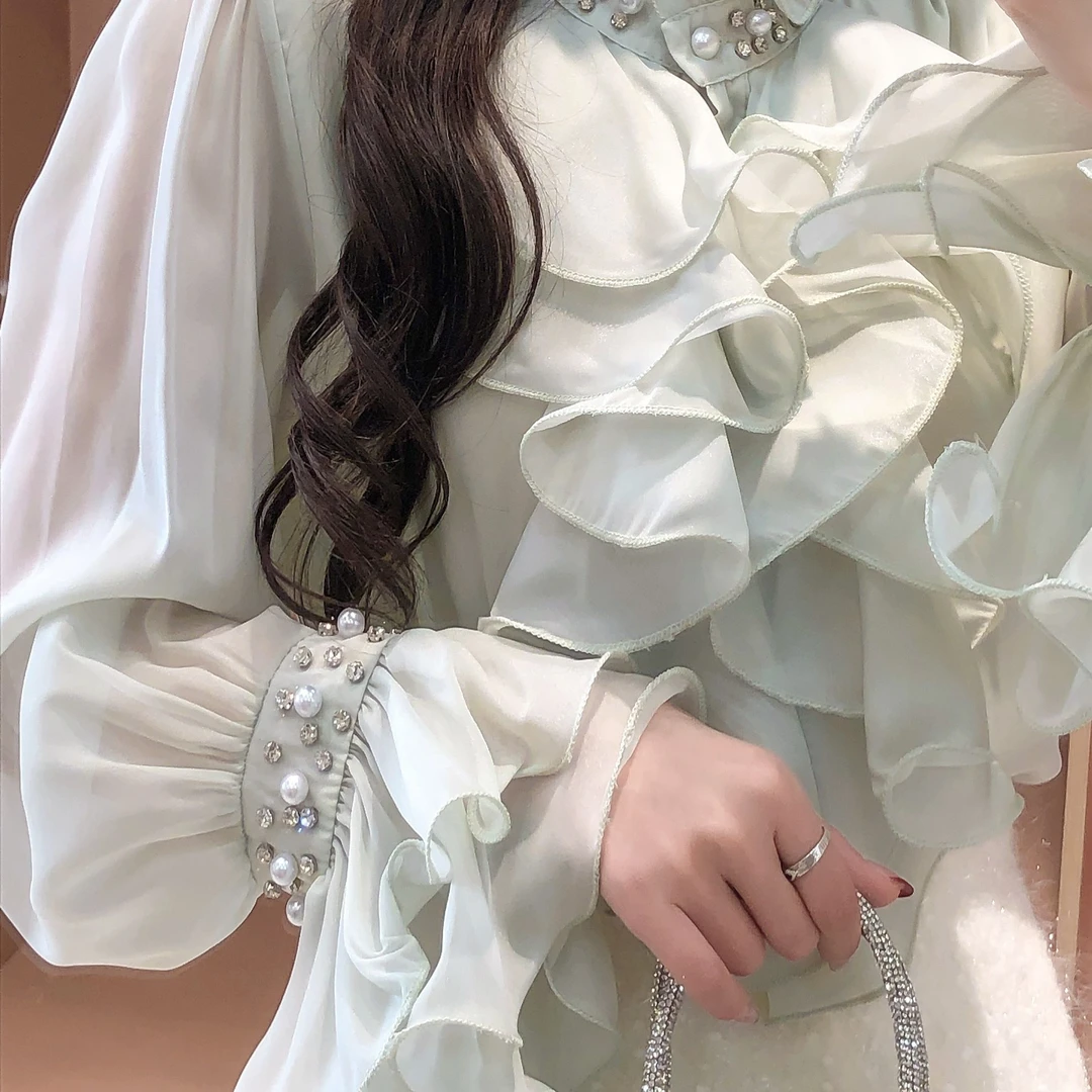 艾日秀定制●新款温柔甜美荷叶边喇叭袖设计感衬衫女 E8349