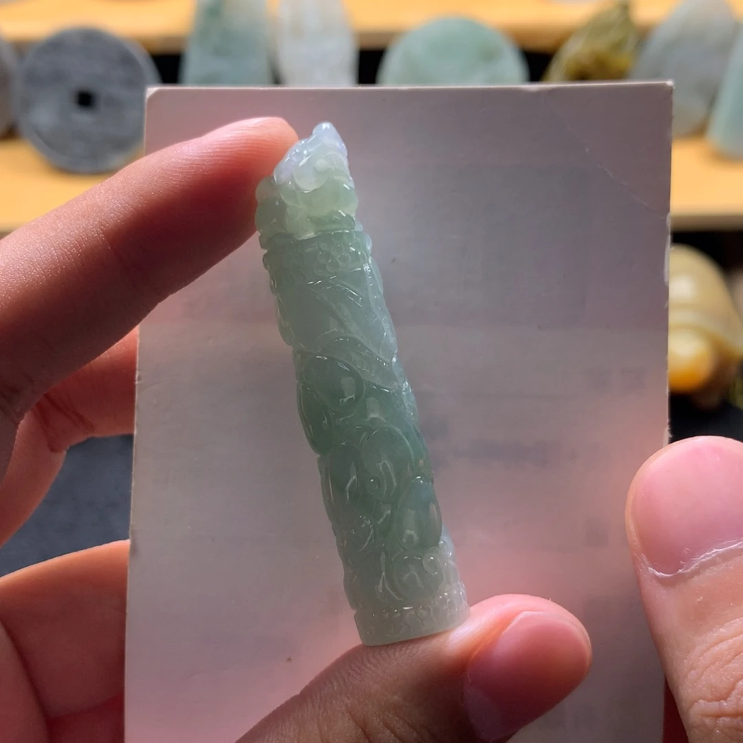 翡翠未镶嵌挂件000