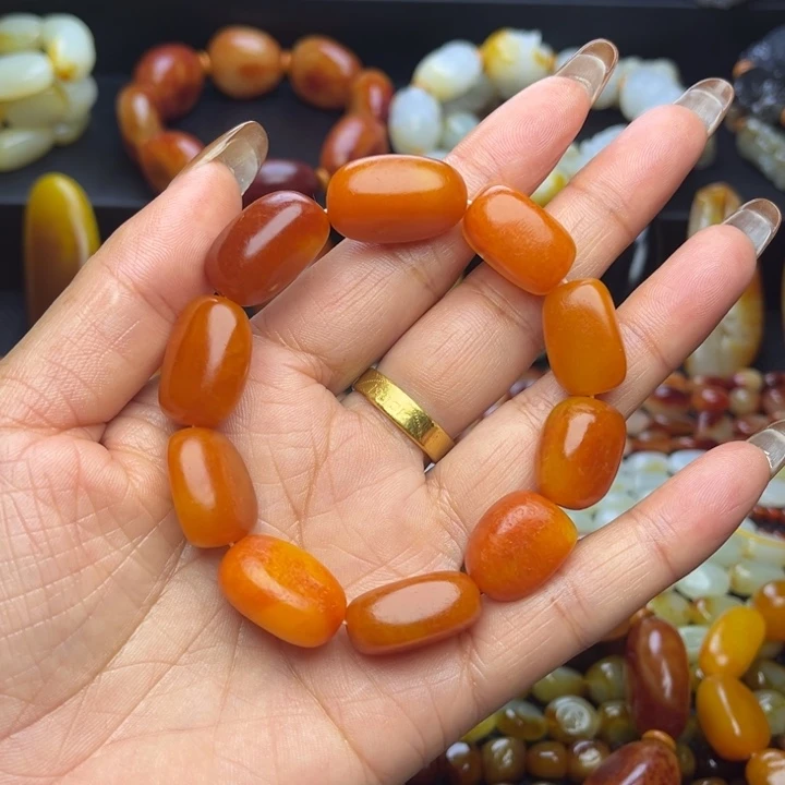 小***）和田玉未镶嵌颈饰