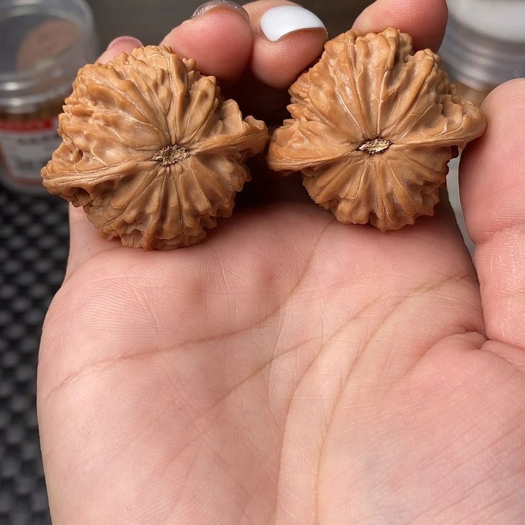 川***辣把件文玩核桃全品磨盘40