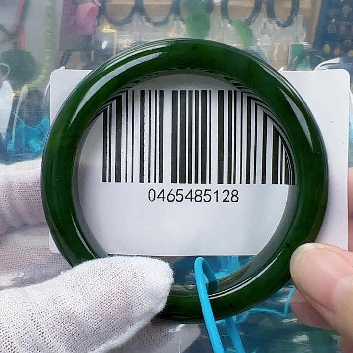 和田玉手镯未镶嵌微瑕5556