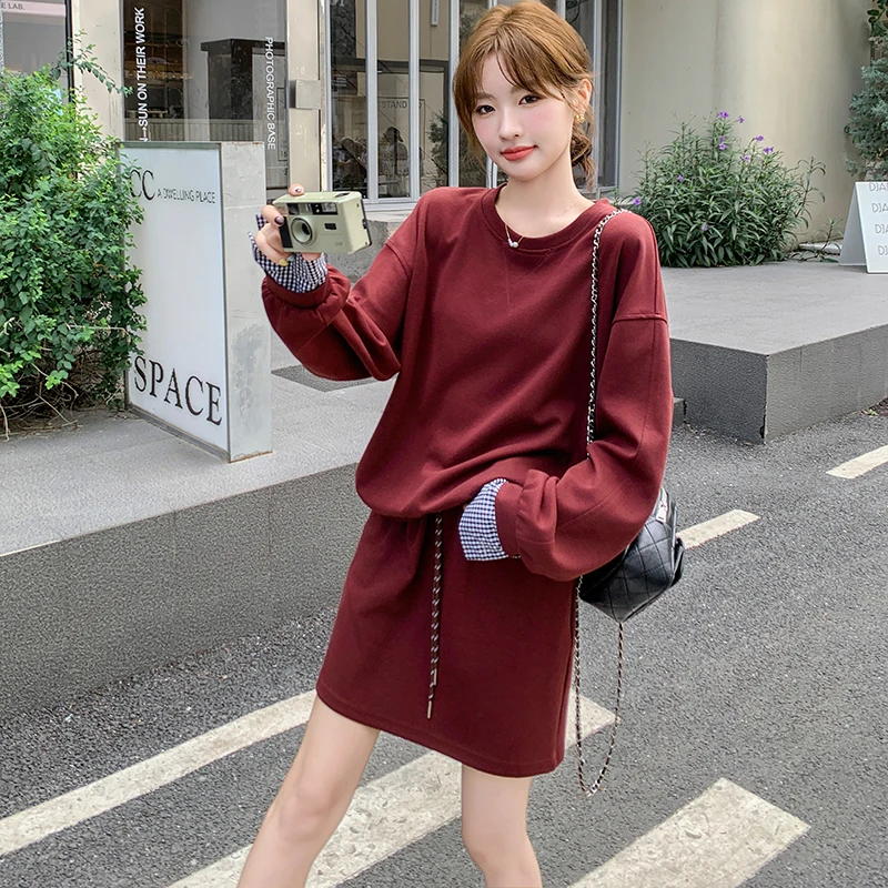 一整套ootd穿搭套装2025超火秋季甜酷风撞色卫衣短裙两件套小个子