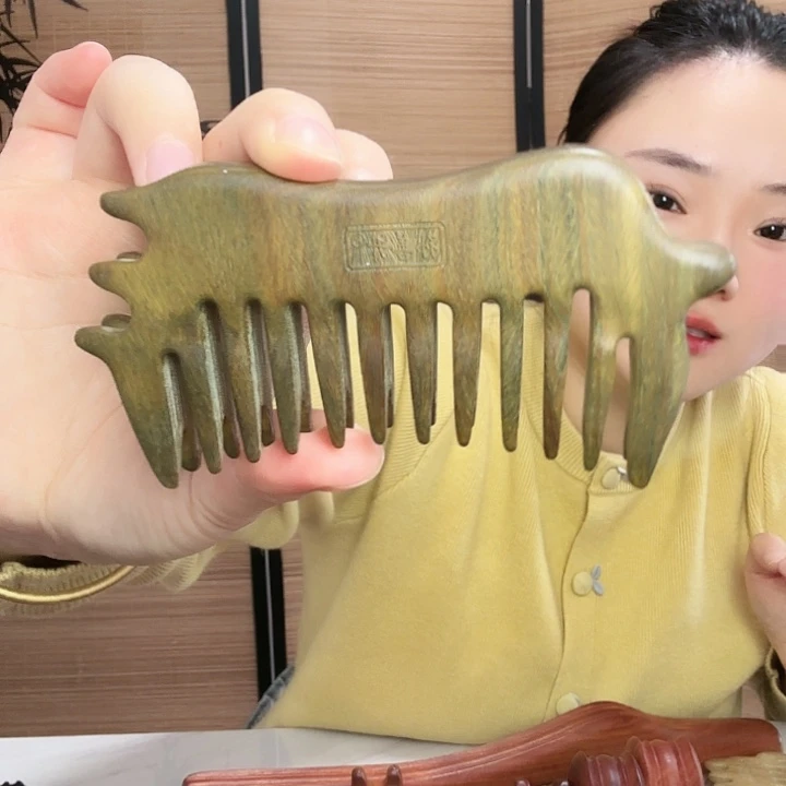 绿檀木猪猪梳子不开槽微瑕