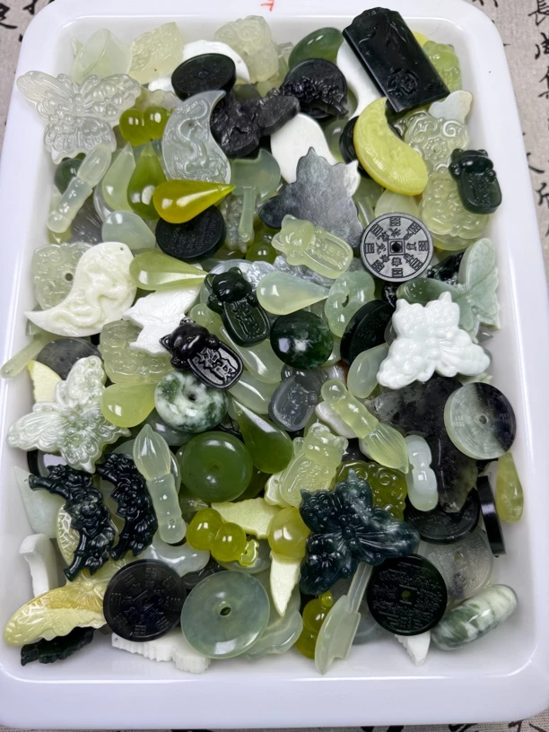 岫玉挂件多样发（直播间扣号）