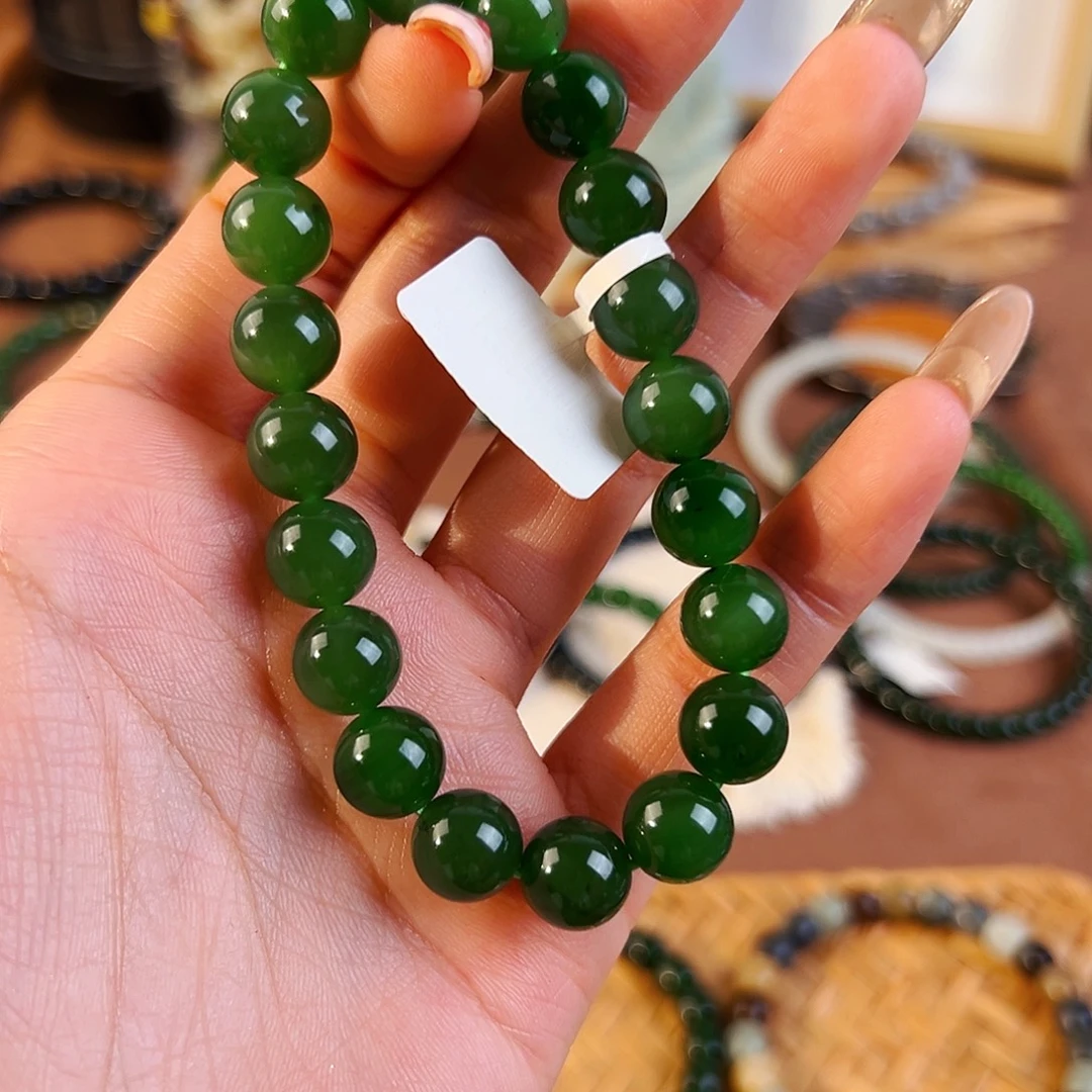 周***王和田玉未镶嵌手串