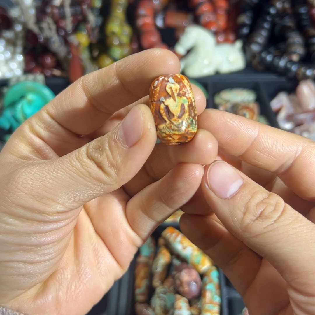 L***a玛瑙/玉髓合金颈饰