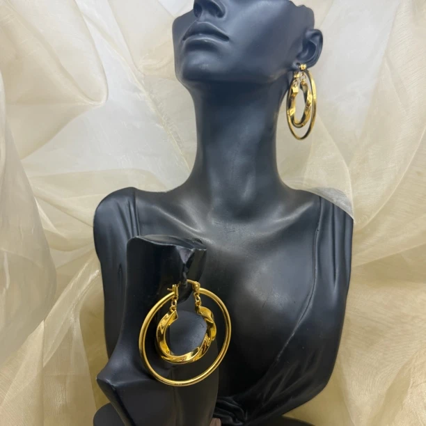 C播 14.87g 足金999 耳饰e