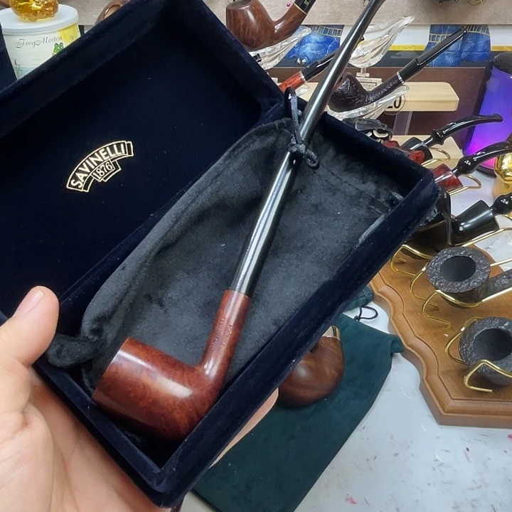 小*烟斗和铁棒上