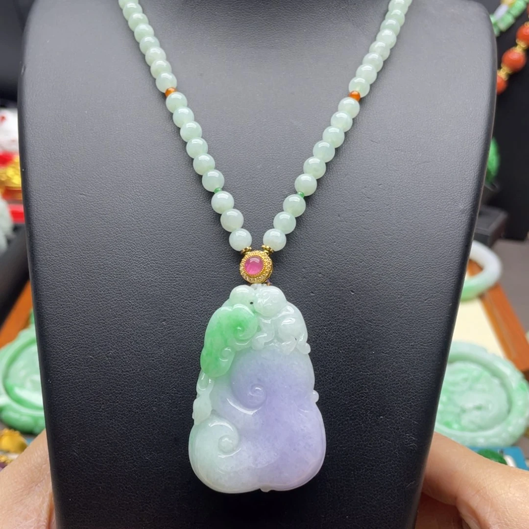 翡翠未镶嵌颈饰翡翠如意