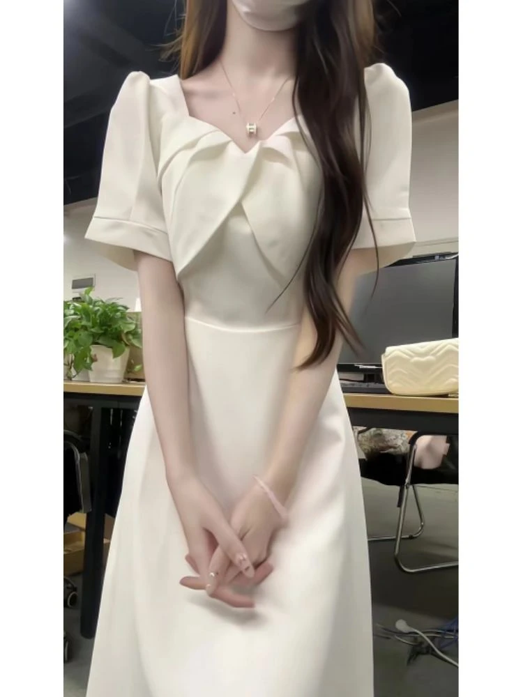 茶歇法式温柔风白月光连衣裙初恋清纯奶甜绝美收腰气质仙女长裙子