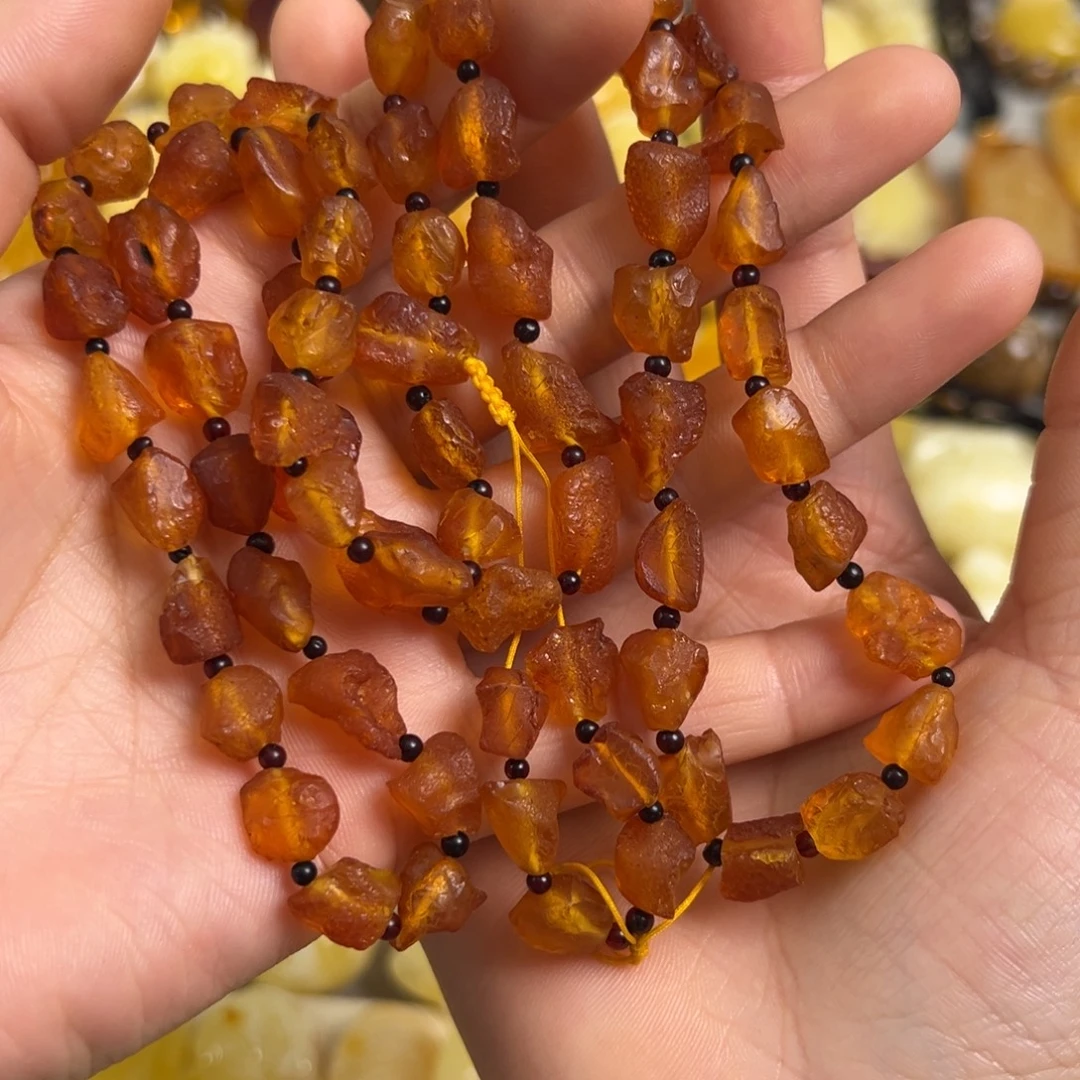 琥珀未镶嵌裸石琥珀