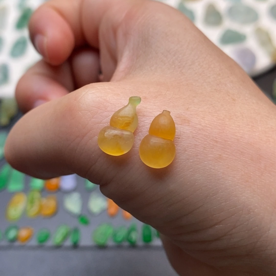 定制翡翠未镶嵌葫芦