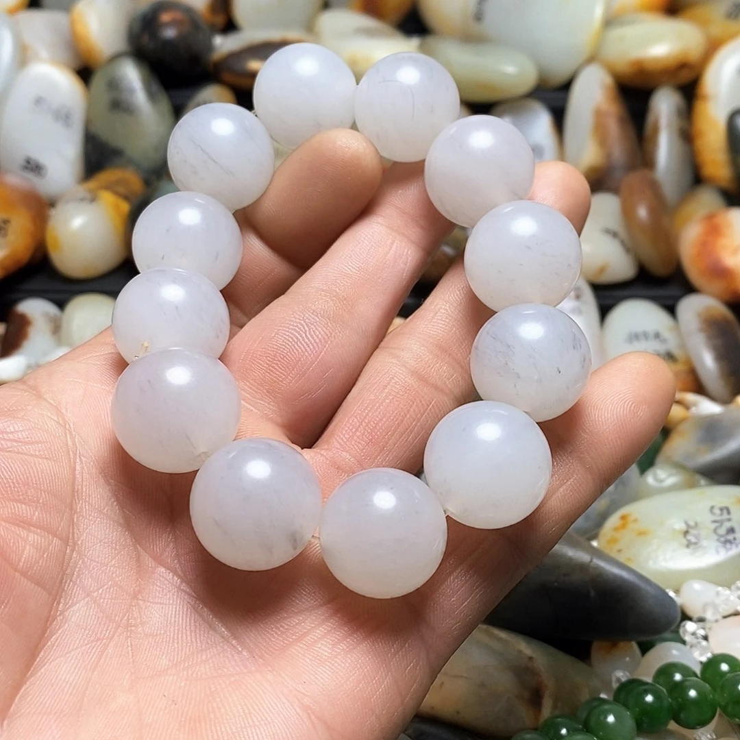 和田玉颈饰未镶嵌手串