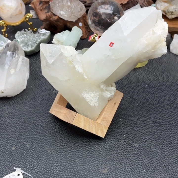 未镶嵌珠宝半成品水晶小杜