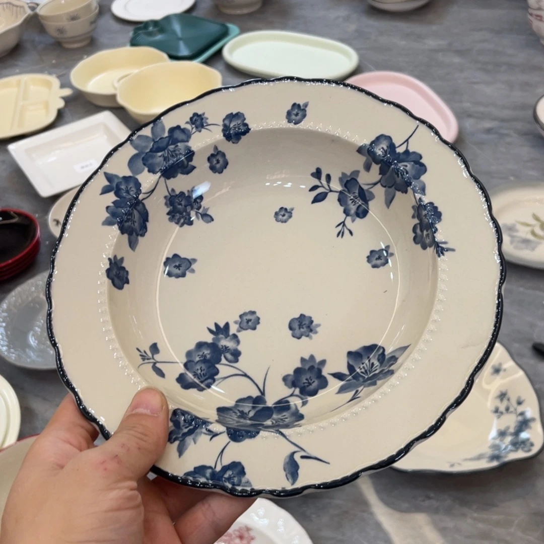 陶瓷微瑕餐具介意勿拍，满18飞！