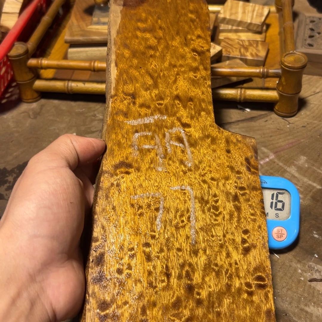 丽***雕金丝楠金丝楠木原材料77