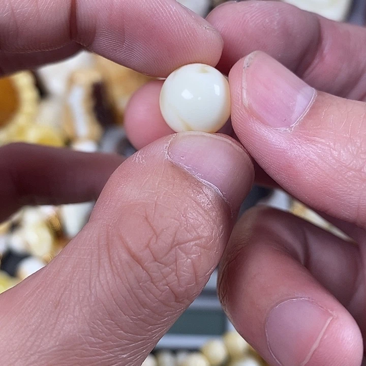 琥珀未镶嵌珠宝奇石我