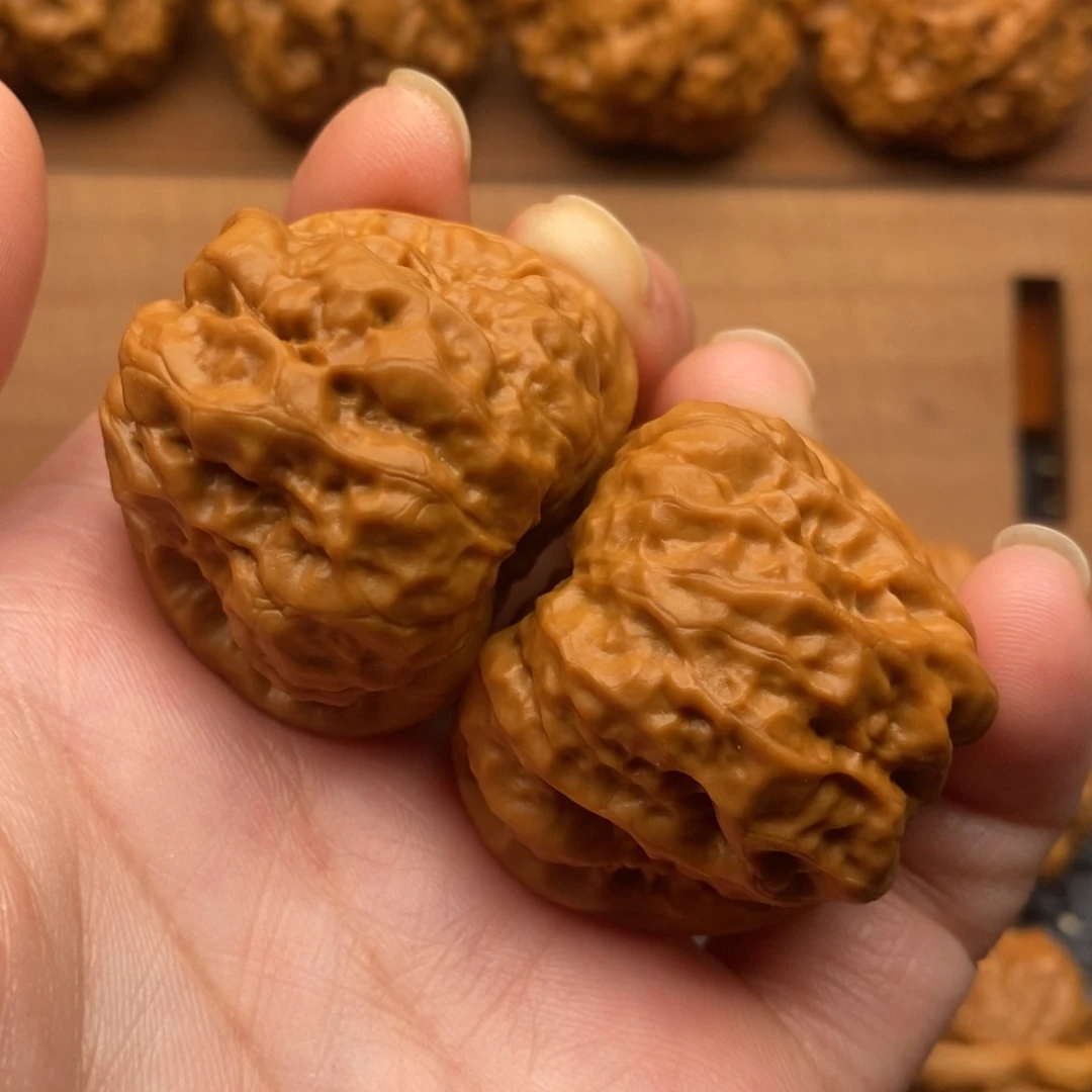 文玩核桃把件边36左右