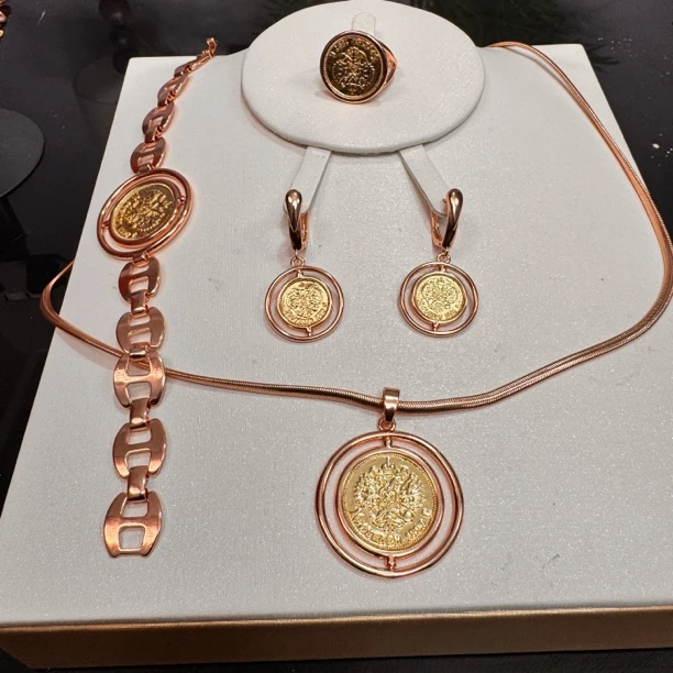 铜项链 tilla可转活动型版本首饰 项链手链戒指耳环四件套