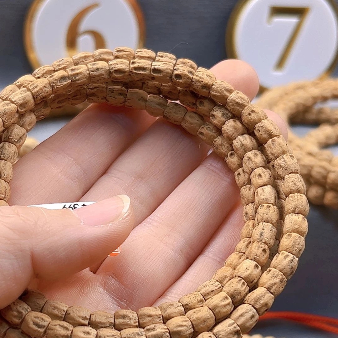 柏香籽/百香籽手串李****常