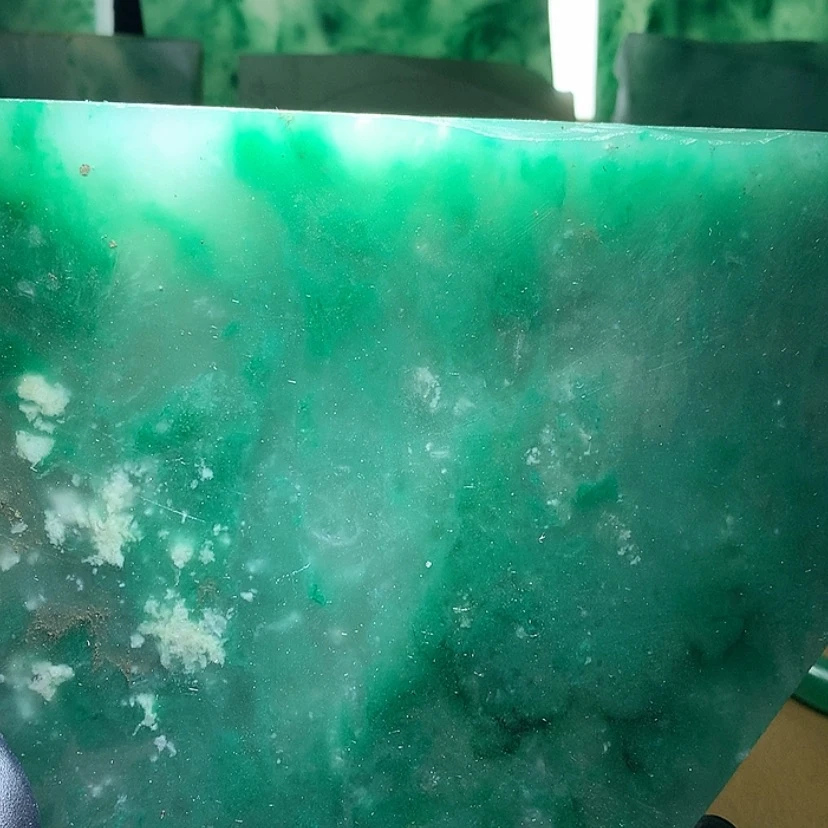 【闪购商品】定制石英质玉（非洲翠）梅*