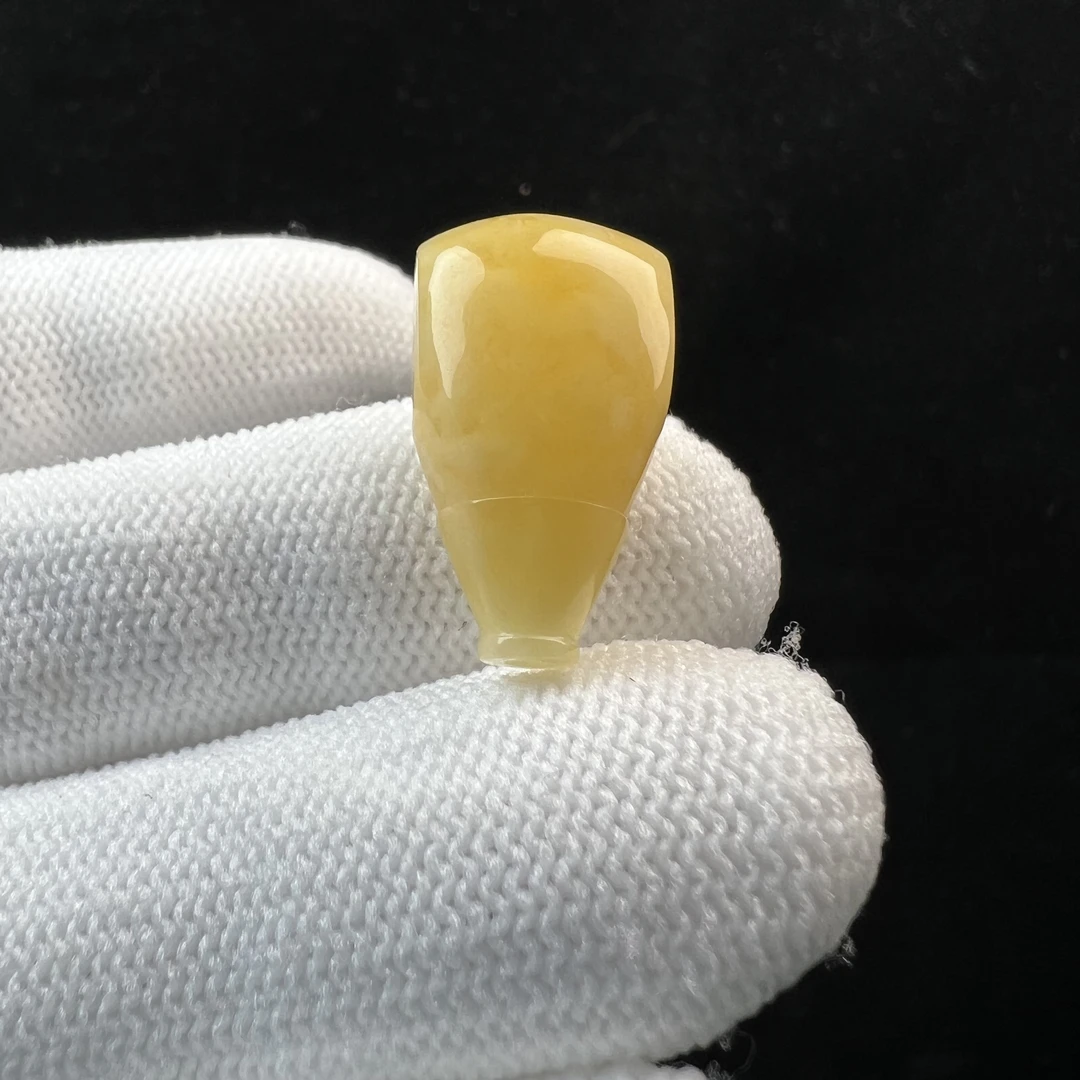 Z1188天然原矿蜜蜡 鸡油黄三通 12.3*22mm1.6g支持复检